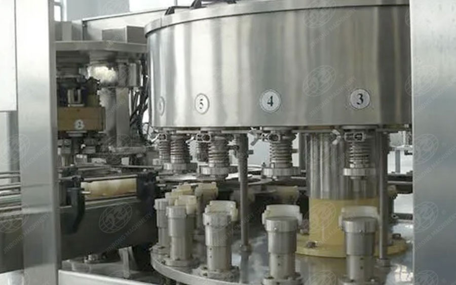 易拉罐灌裝機 易拉罐灌裝機